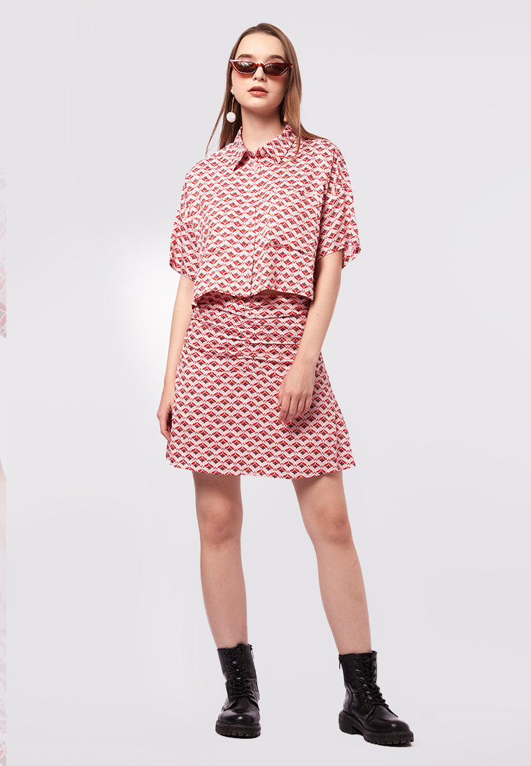 Double Pocket Printed Crop Shirt