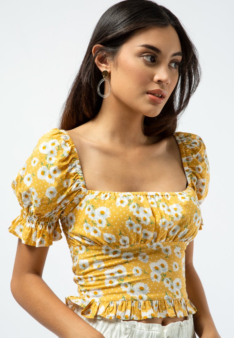 Puff Sleeve Square Neck Top