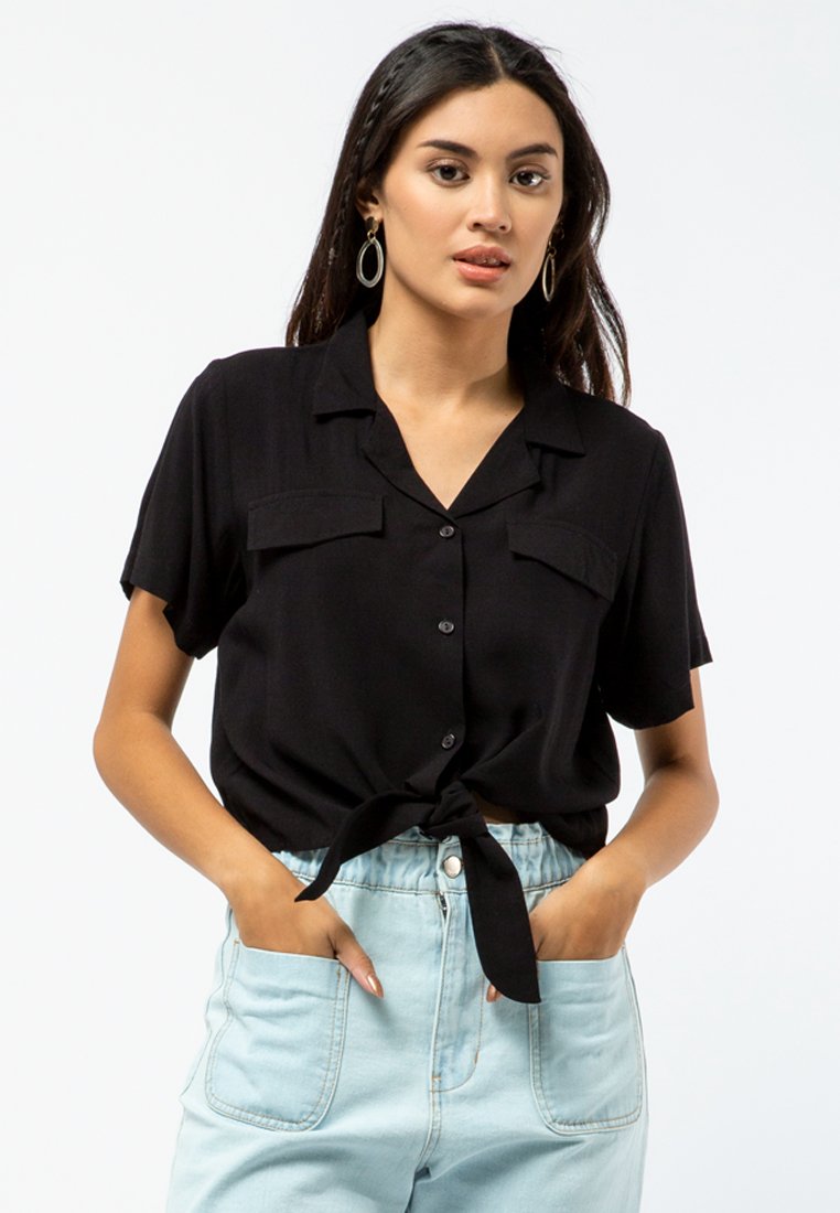 Short Sleeve Blouse with Front Tie