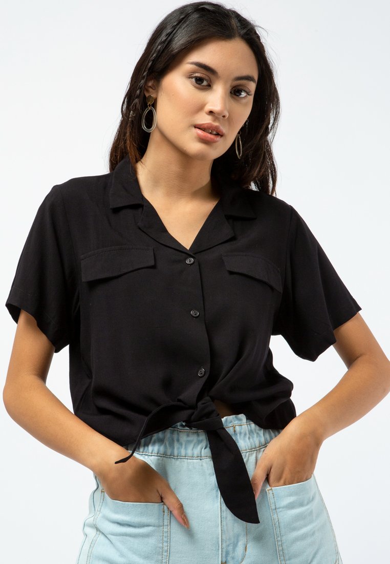 Short Sleeve Blouse with Front Tie