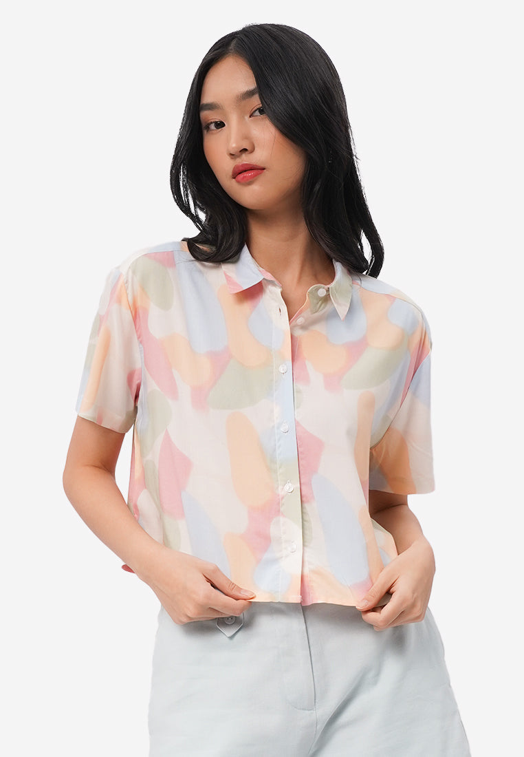 Side Slit Short Sleeve Crop Shirt