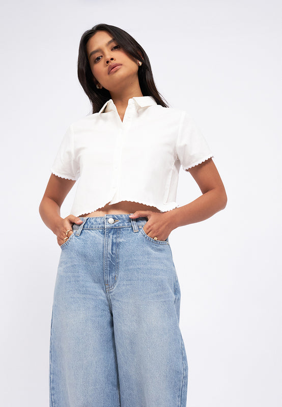 Scallop Trim Short Sleeve Crop Blouse