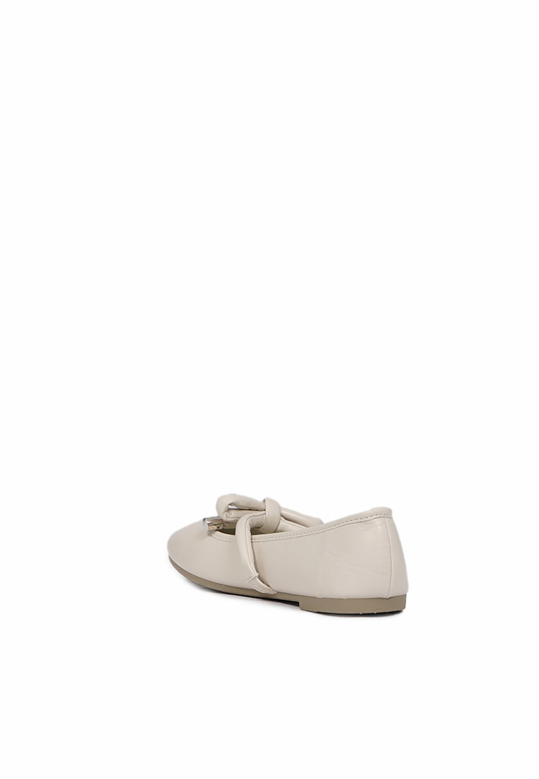 Ivory Bow Flats