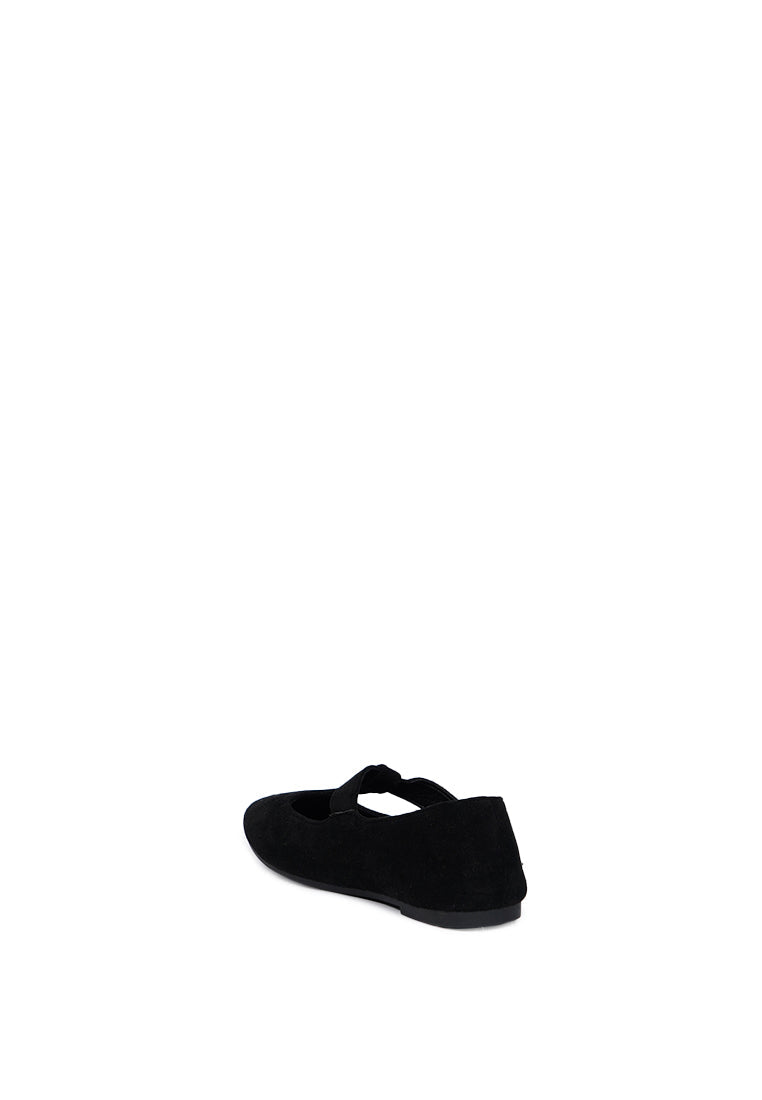 Black Flat Shoes