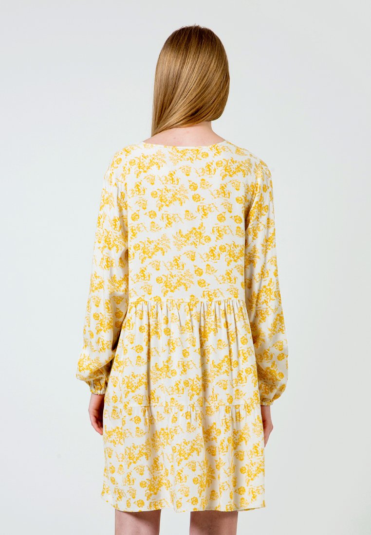 Widecut Tiered Dress