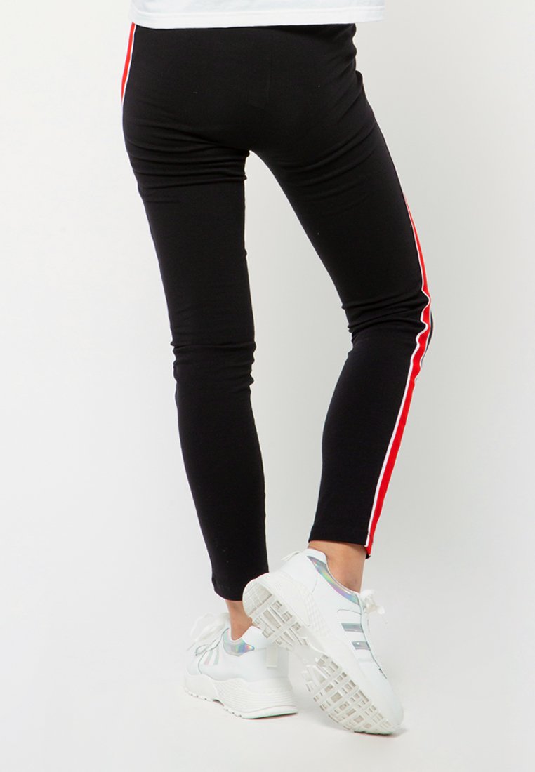 Legging with details