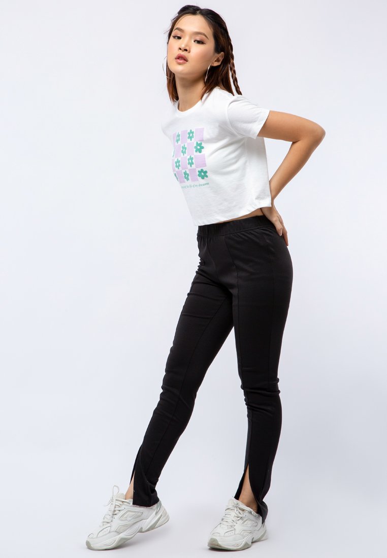Legging with Front Slit Details