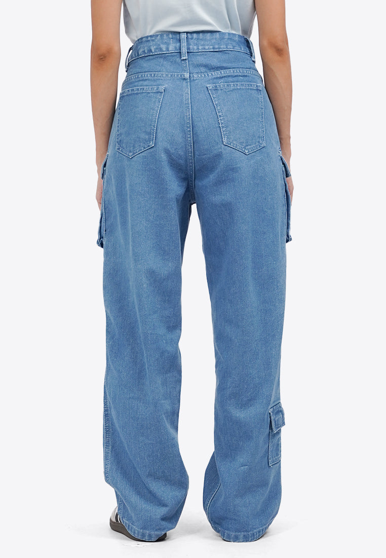 Straight Fit Cargo Jeans