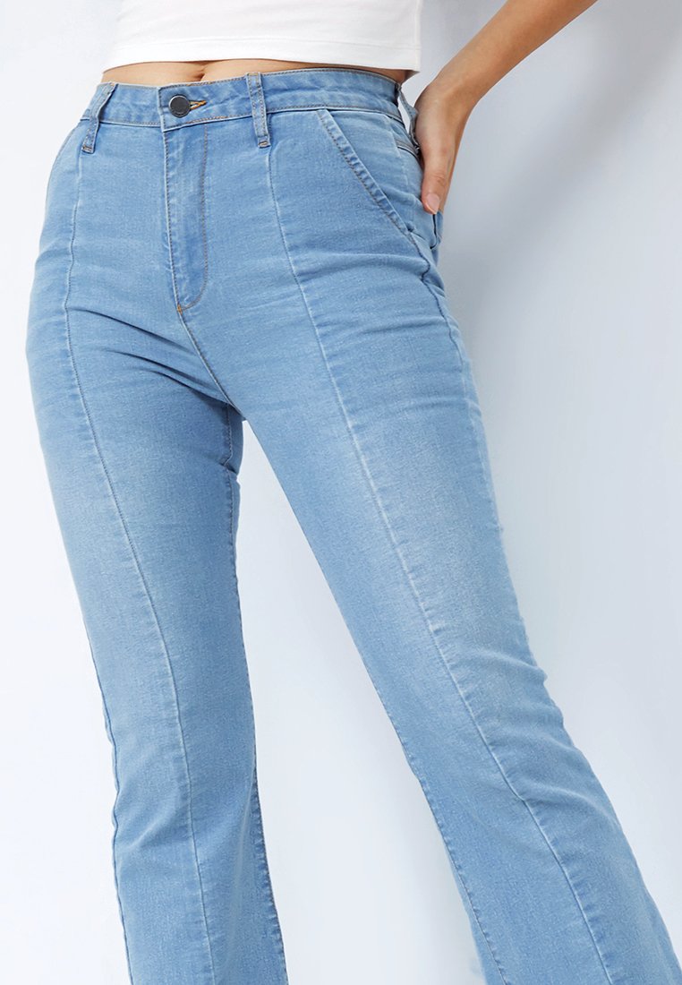 Kick Flare Denim