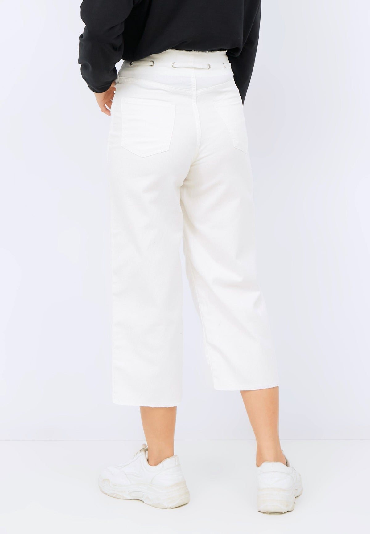 Cropped Denim Pants
