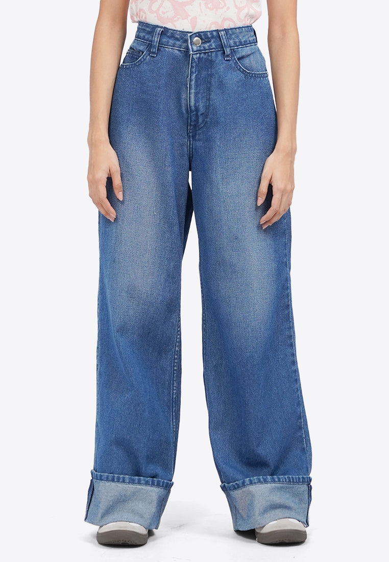 Rolled Up Baggy Jeans