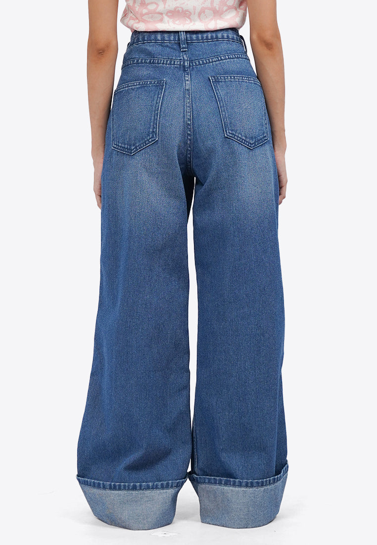 Rolled Up Baggy Jeans