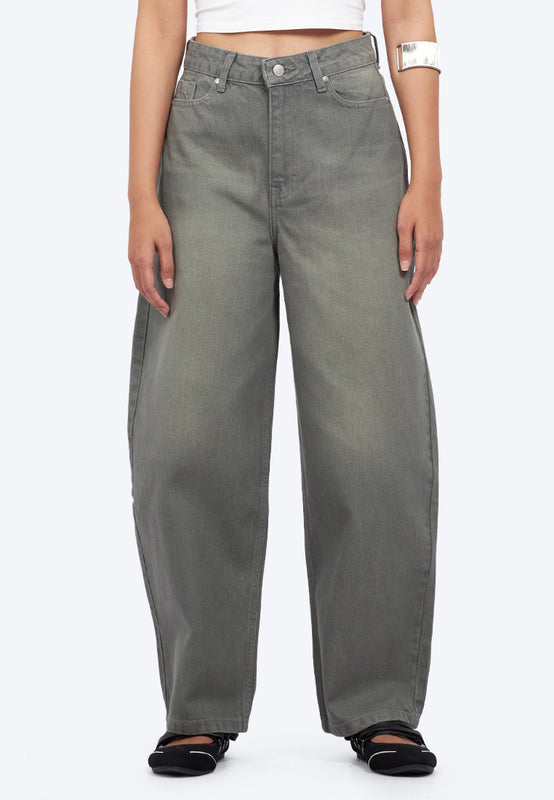 Washed Barrel Denim Pants
