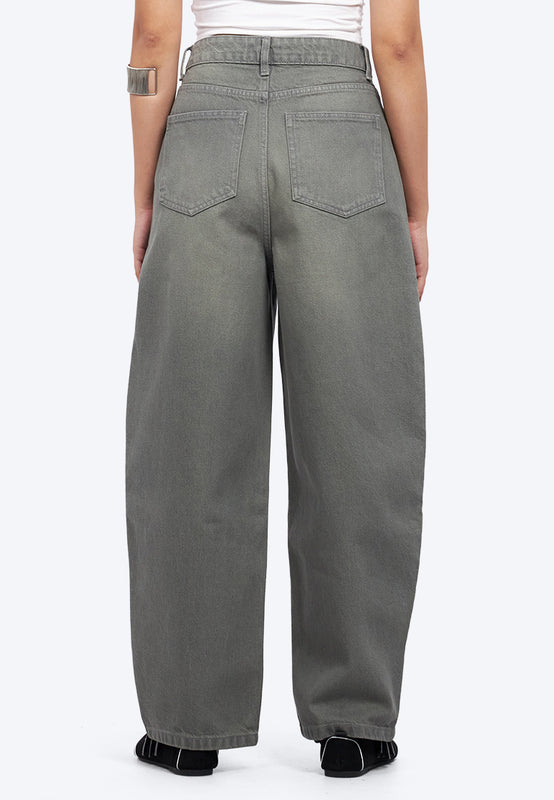 Washed Barrel Denim Pants