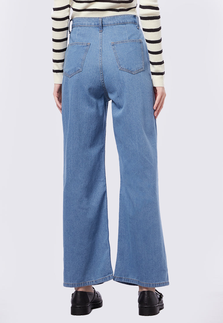 Straight Fit Jeans with Dart