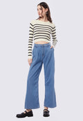 Straight Fit Jeans with Dart