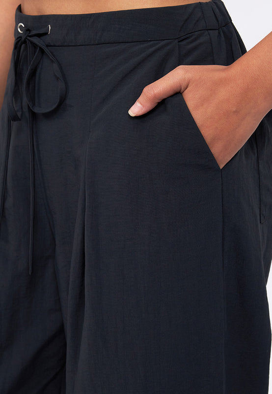 Parachute Barrel Pants with Drawstring