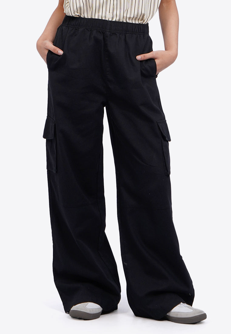 Wide Leg Cargo Pants