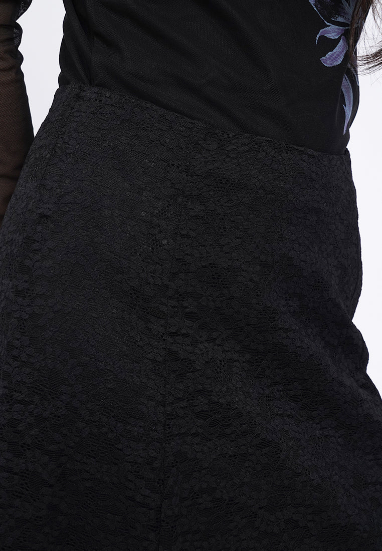 Lacy Stretch Midi Skirt