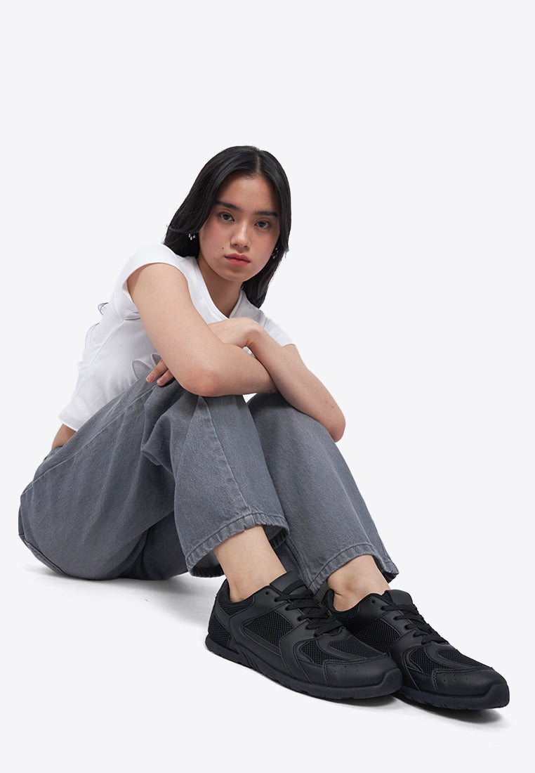 Black Sneakers