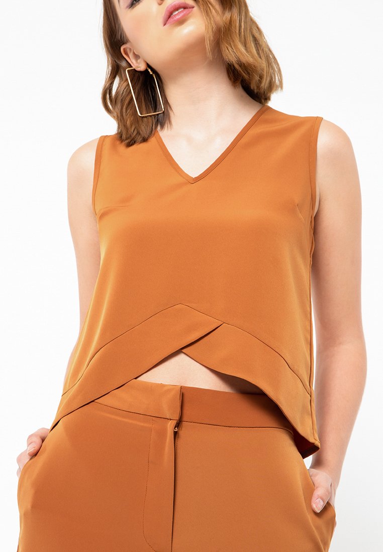 Sleeveless Top