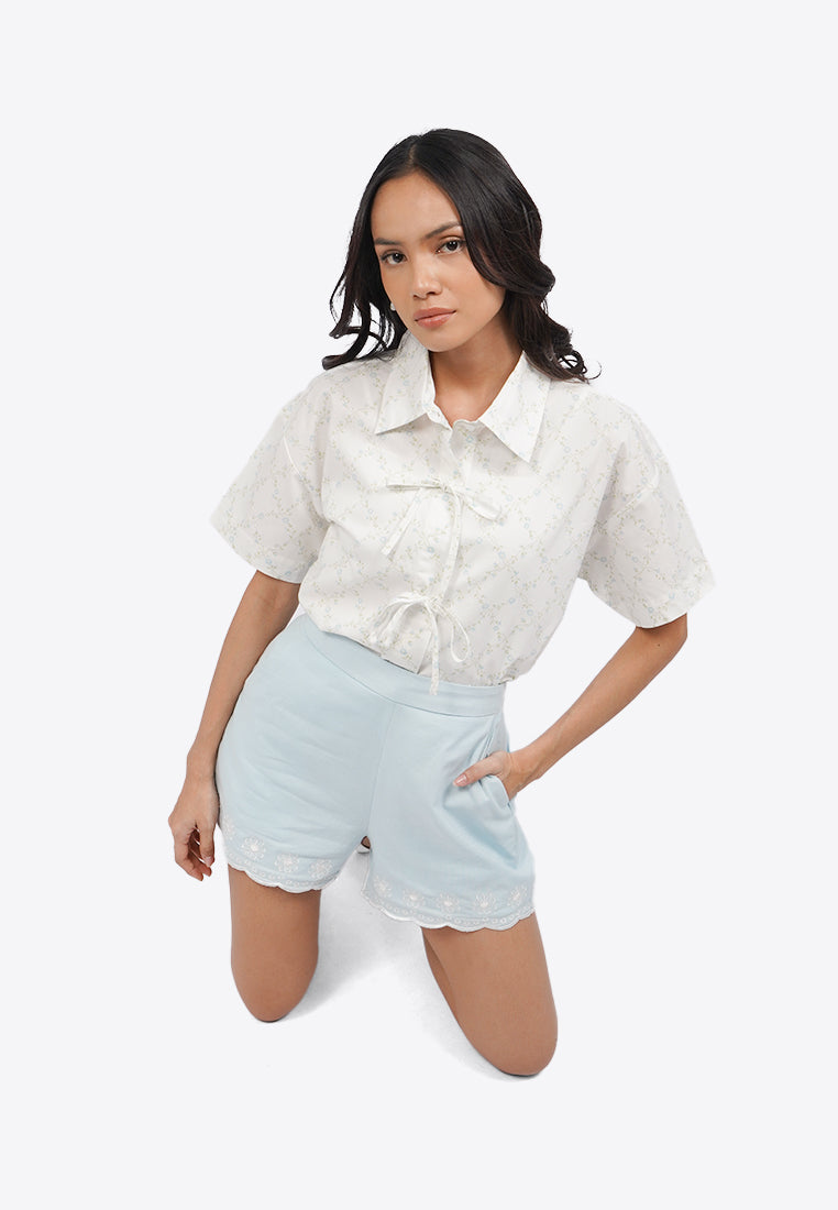 Contrast Embroidered Shorts L.Blue