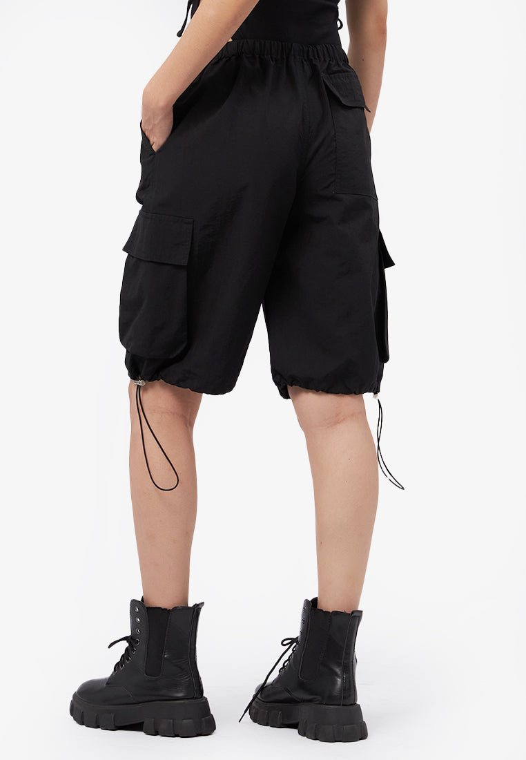 Parachute Cargo Bermuda Pants