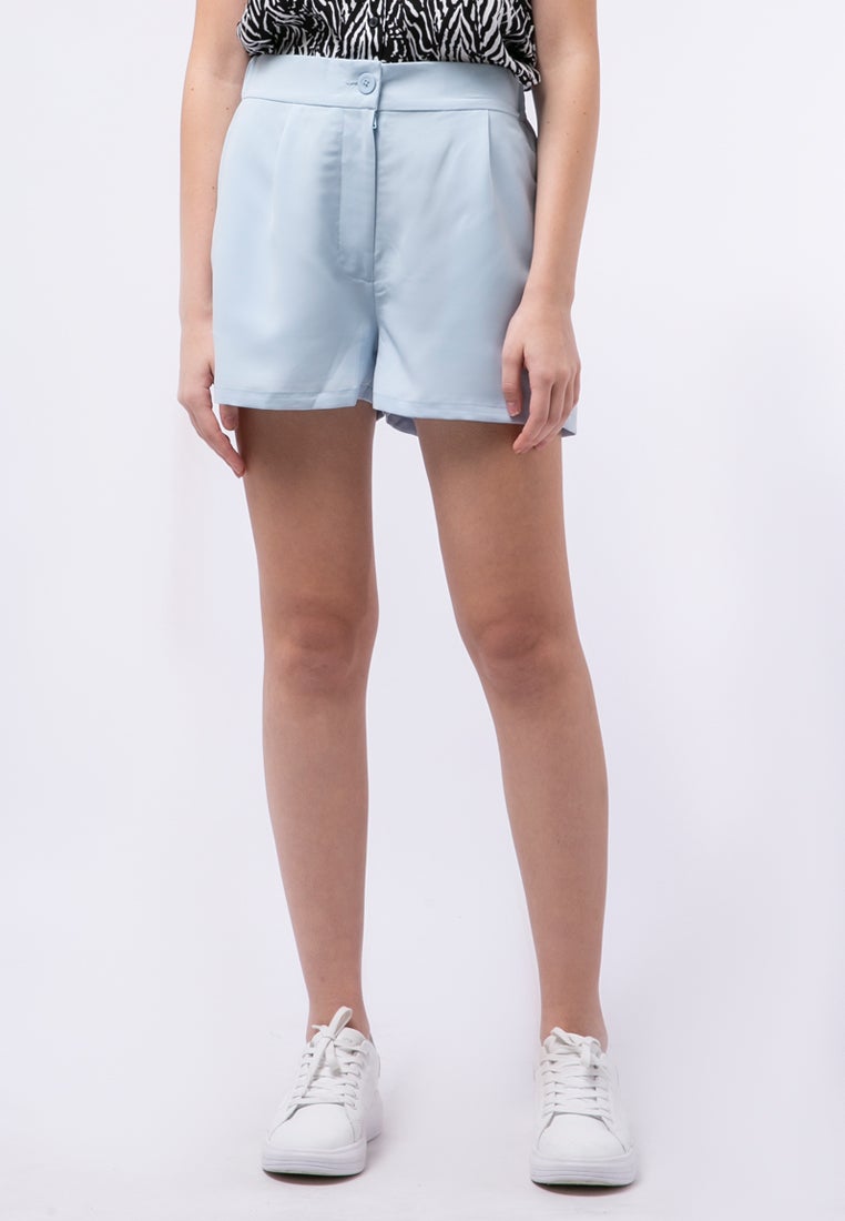 Short with Dart Details