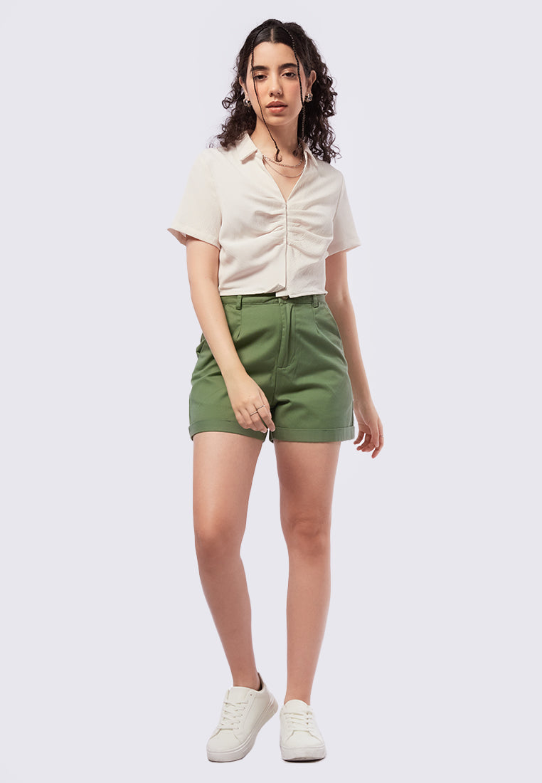Rolled Up Short Pants