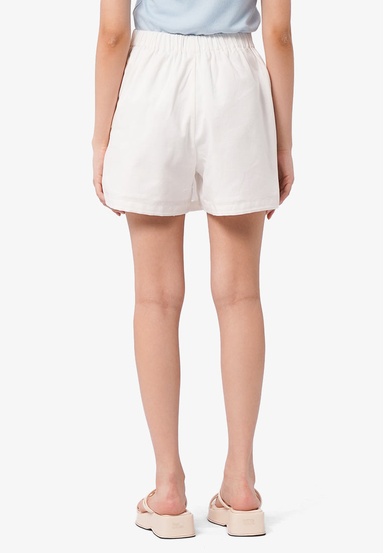 Rolled Up Short Pants Off White