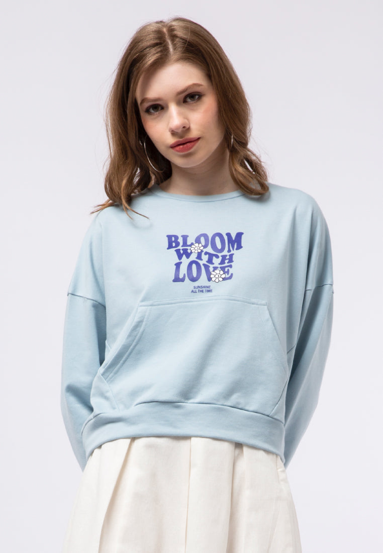 Long Sleeve Crop Sweatshirt
