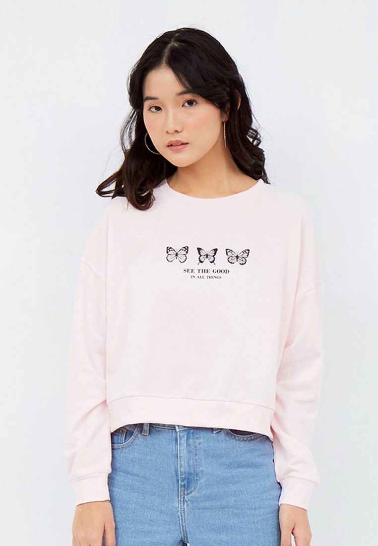 Long Sleeve Graphic Sweatshirt