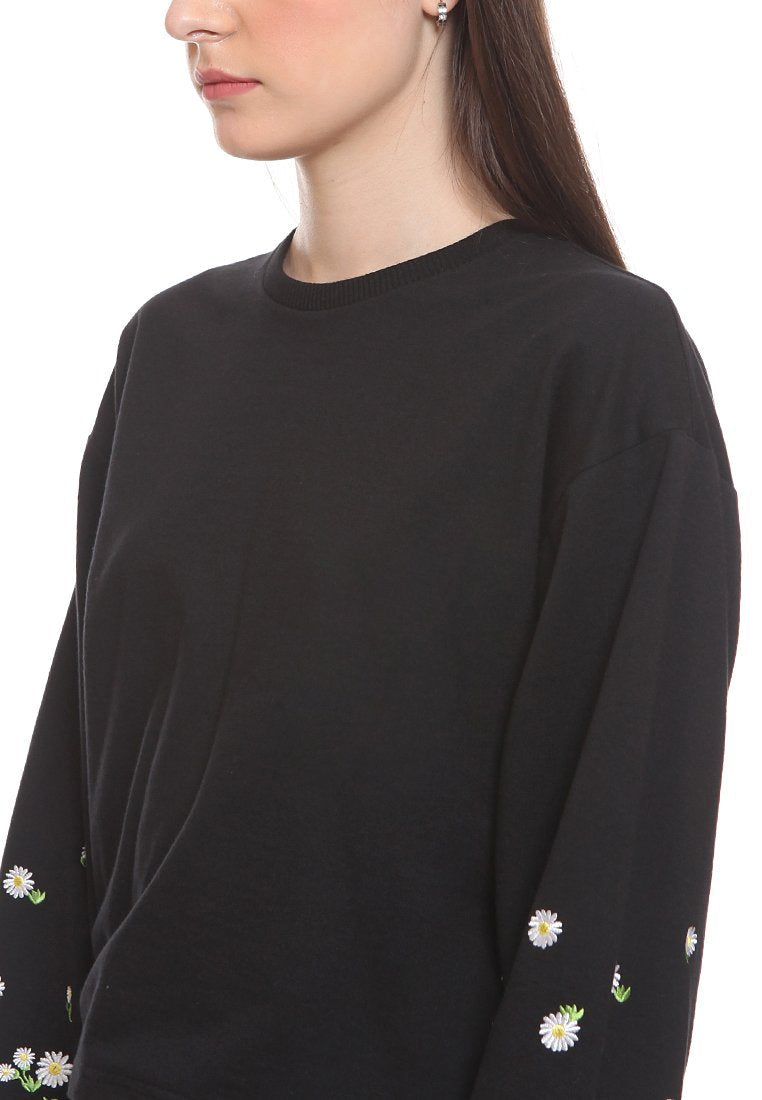 Floral Embroidered Sweatshirt