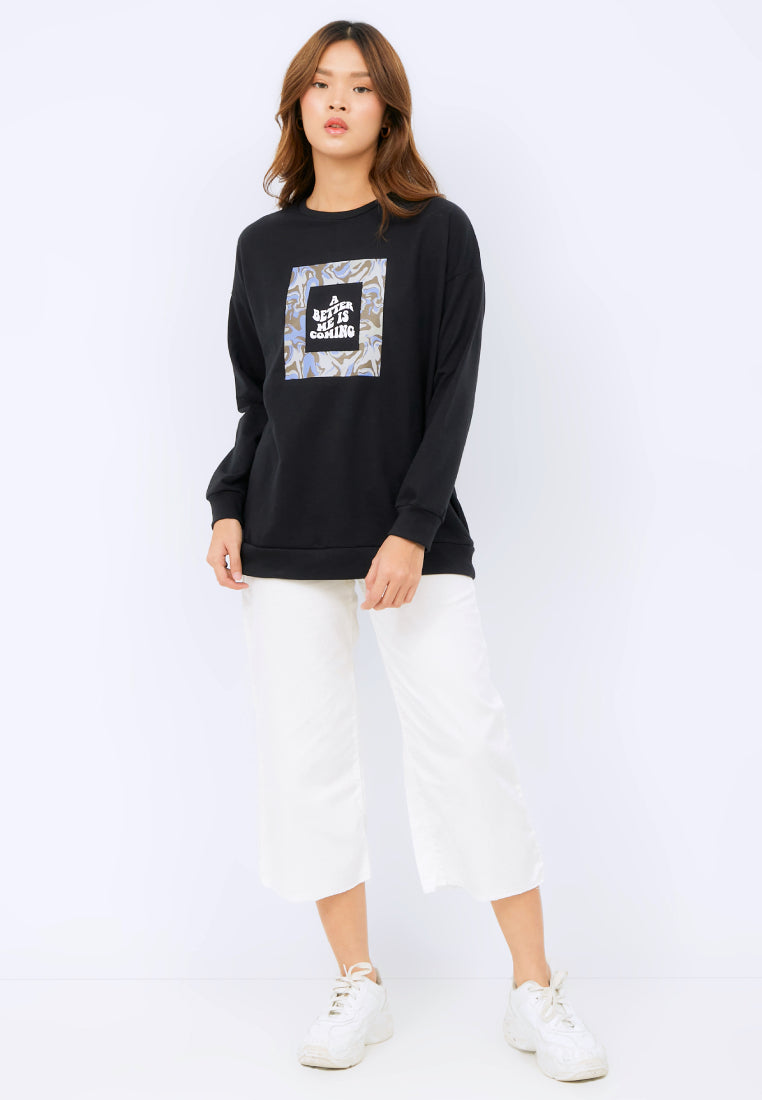 Oversized Graphic Sweatshirt
