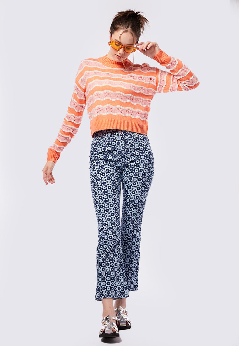 Long Sleeve Wavy Knit Sweater
