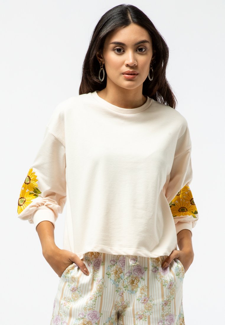 Balloon Sleeve Top