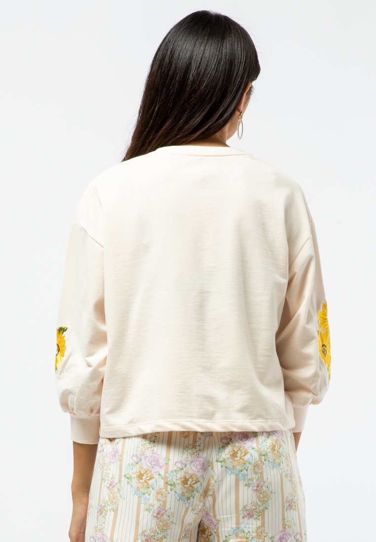 Balloon Sleeve Top