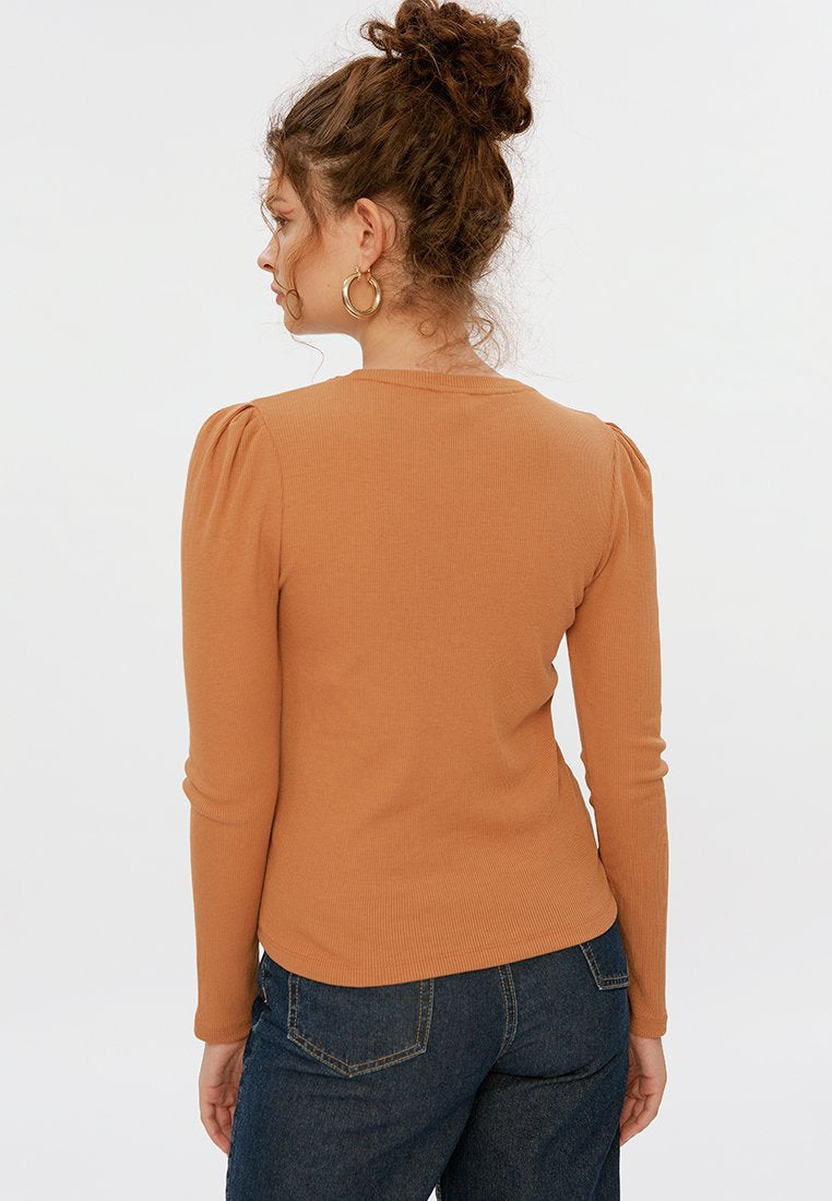 Puff Sleeves T-shirt