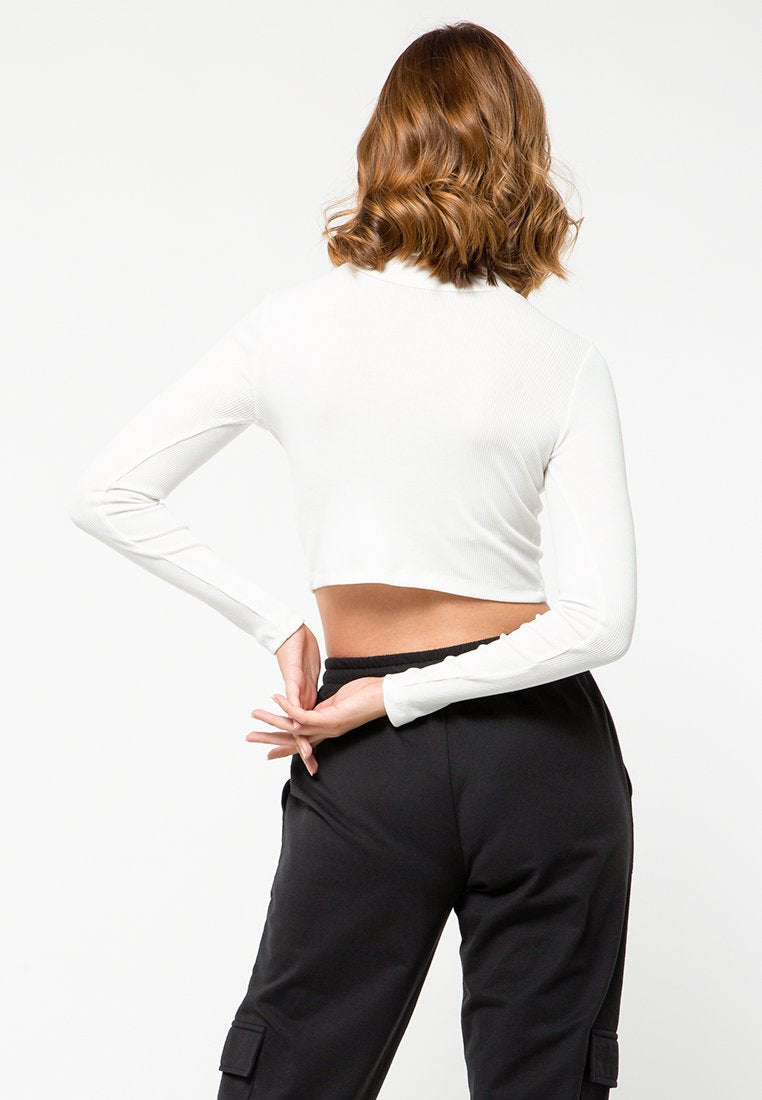 High Neck Long Sleeves