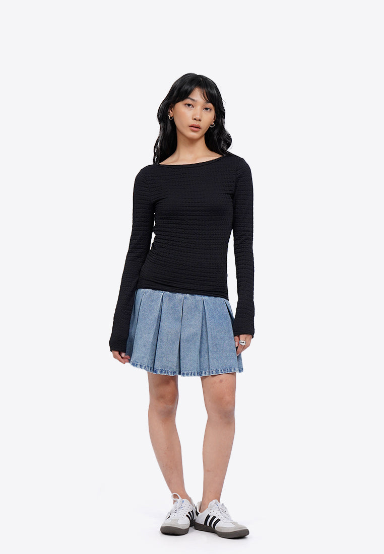 Textured Low Back Long Sleeve Top