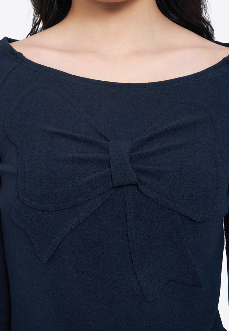 Long Sleeve Top with Front Ribbon