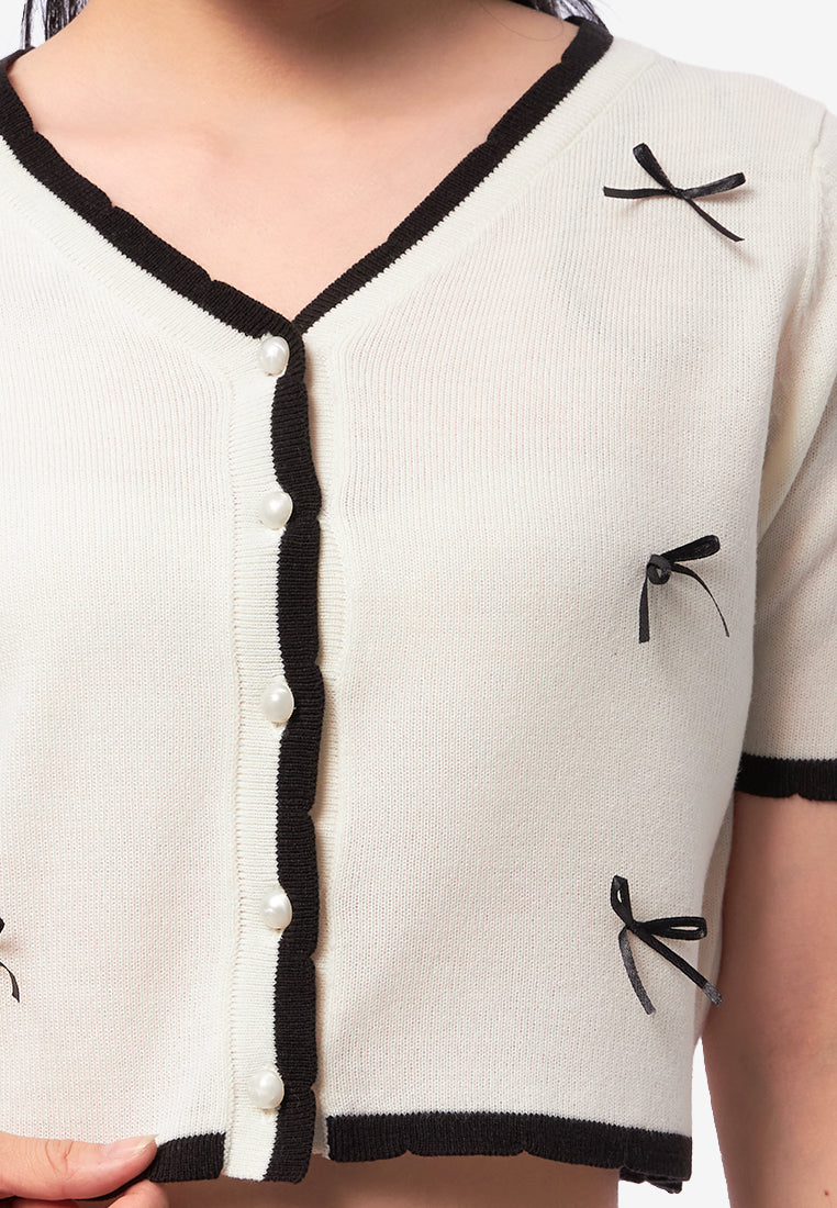 Short Sleeve Top with Contrast Ribbon Off White
