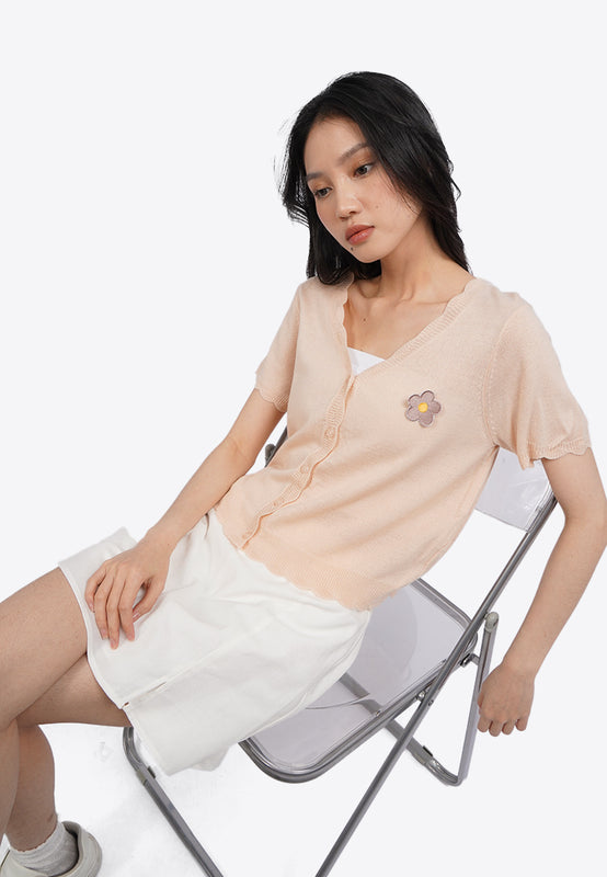 Flower Detail Short Sleeve Knit Top