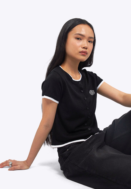 Contrast Details Short Sleeve Knit Top