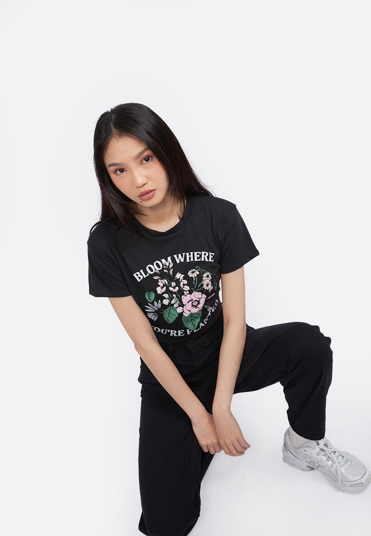 Short Sleeve Crop Graphic T-Shirt