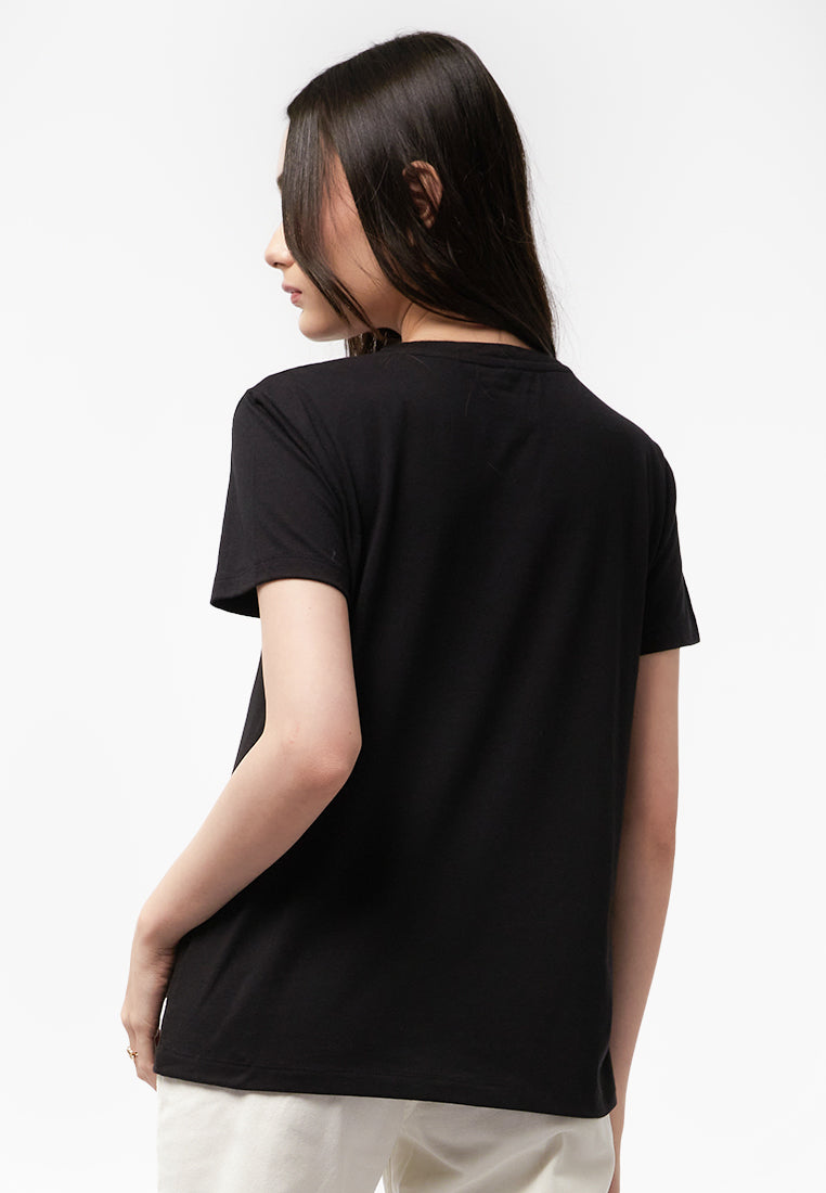 Round Neck Graphic T-Shirt