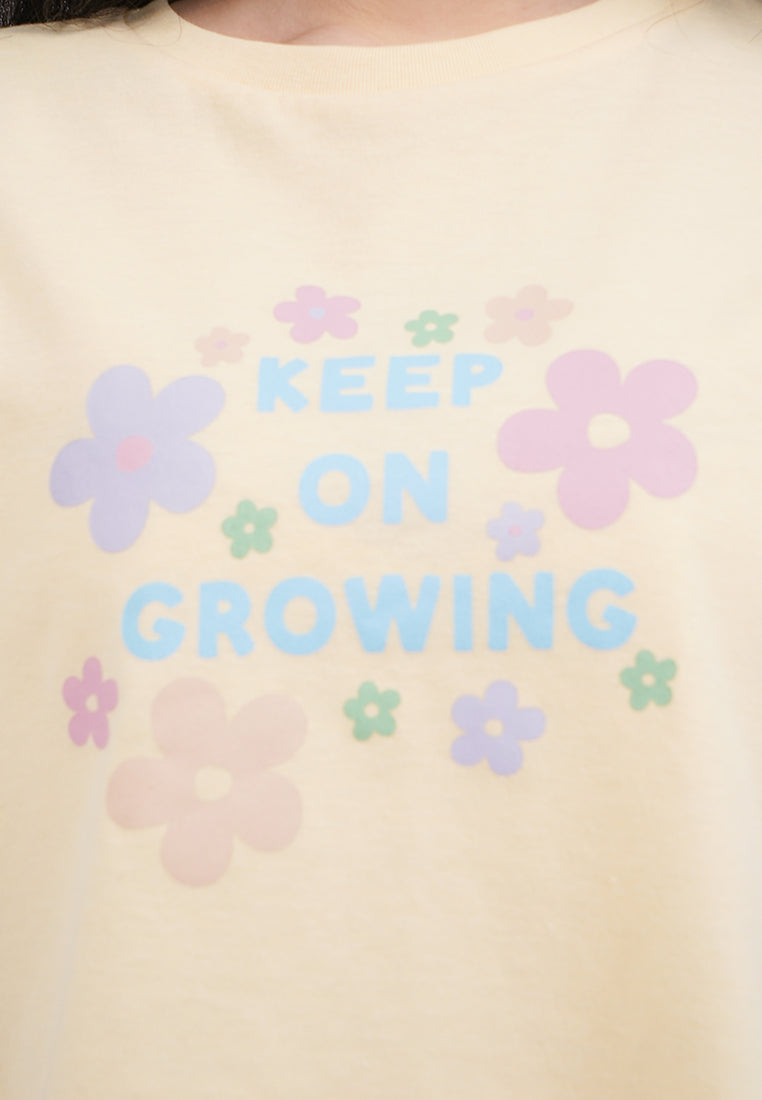 Short Sleeve Graphic Crop T-Shirt