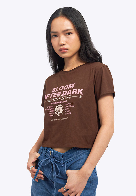 Short Sleeve Graphic Crop T-Shirt