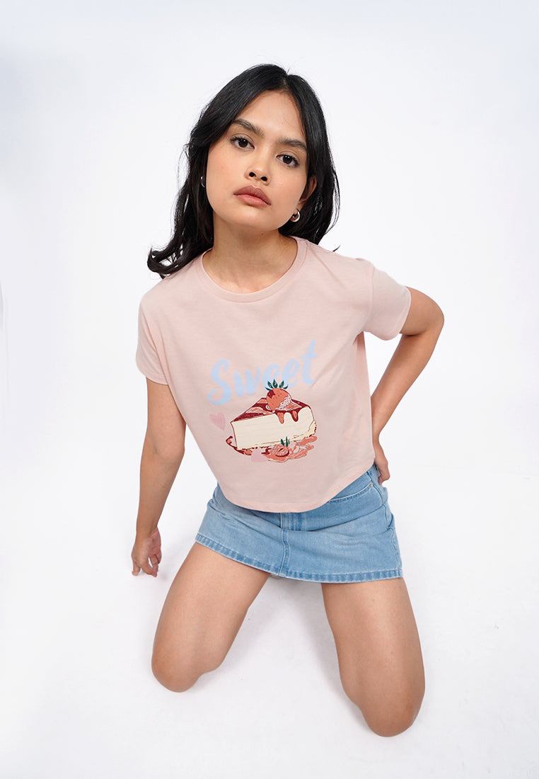 Short Sleeve Graphic Crop T-Shirt