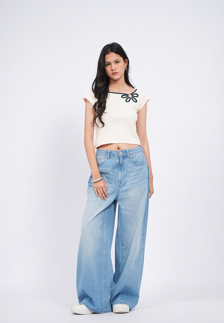 Contrast Binding Off Shoulder Top